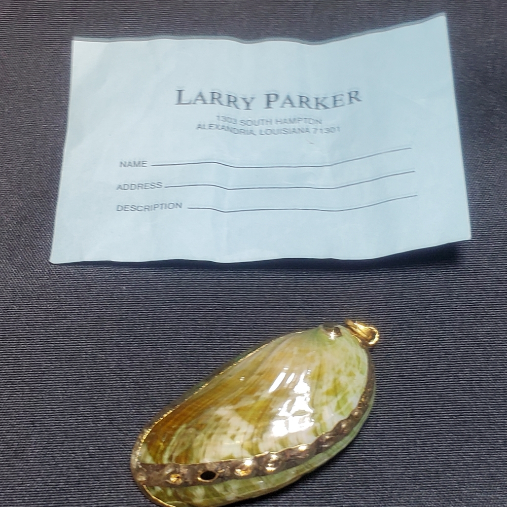 Vintage Larry Parker Gold Dipped Shell Pendant - image 3